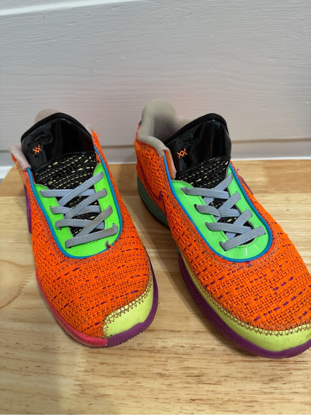 Nike LeBron XX Pink Diamond Collection EST 2003 Orange Knit Sneakers sz 7